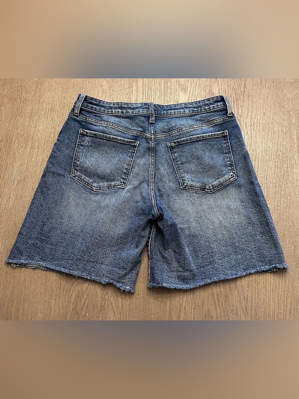 KUT From The Kloth Hailey High Rise Bermuda Shorts Size 8 Raw Hem Denim - Picture 6 of 10
